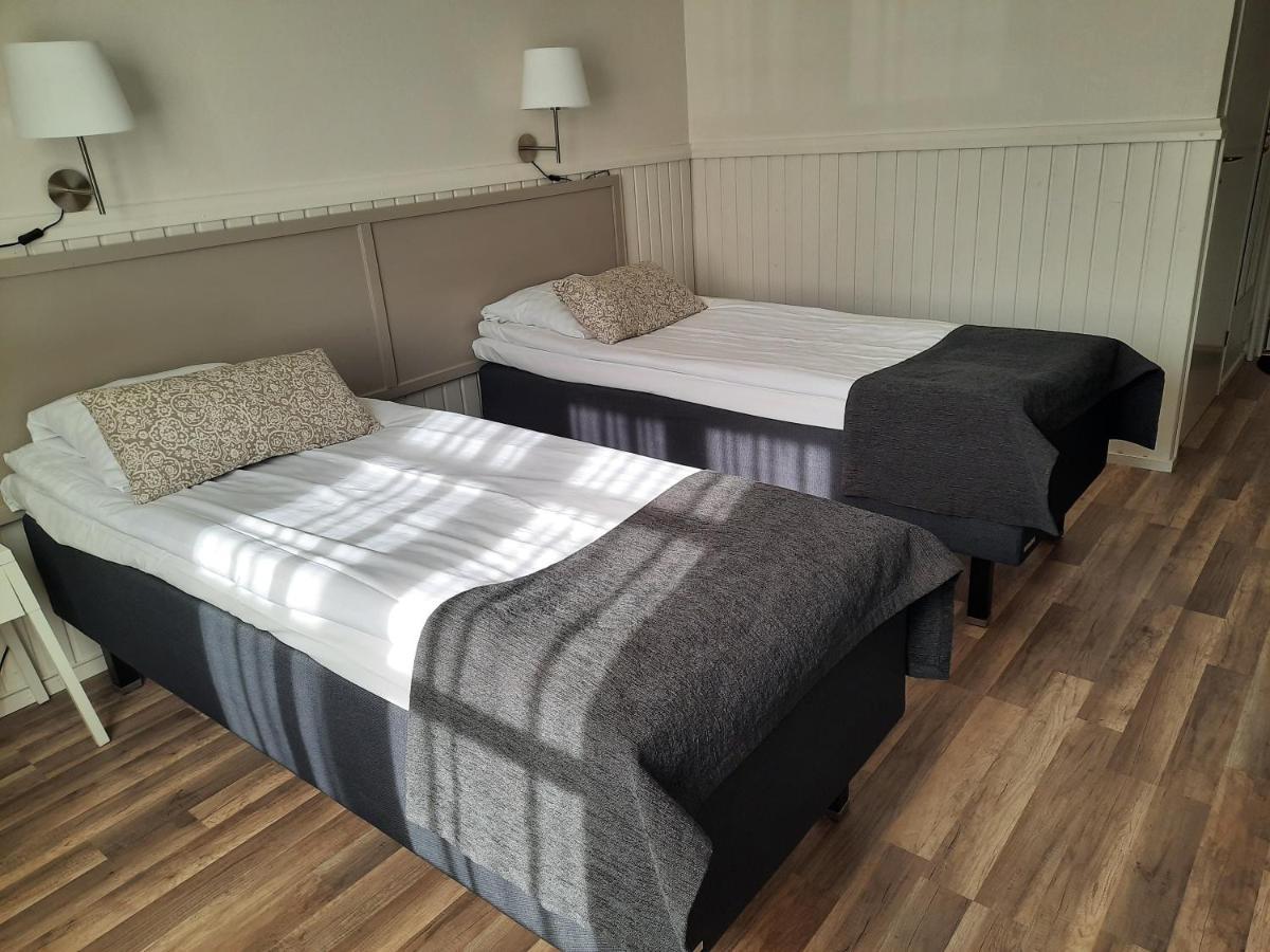 Juthbacka Hotell Uusikaarlepyy Экстерьер фото