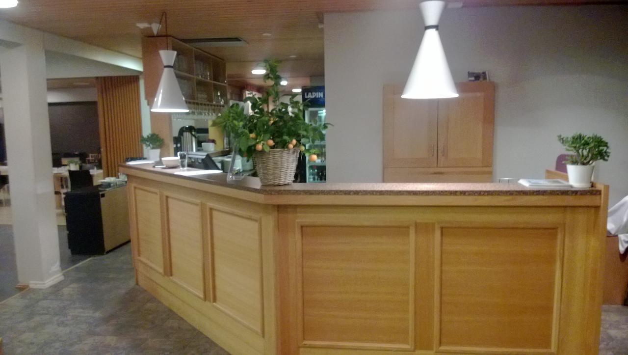 Juthbacka Hotell Uusikaarlepyy Экстерьер фото